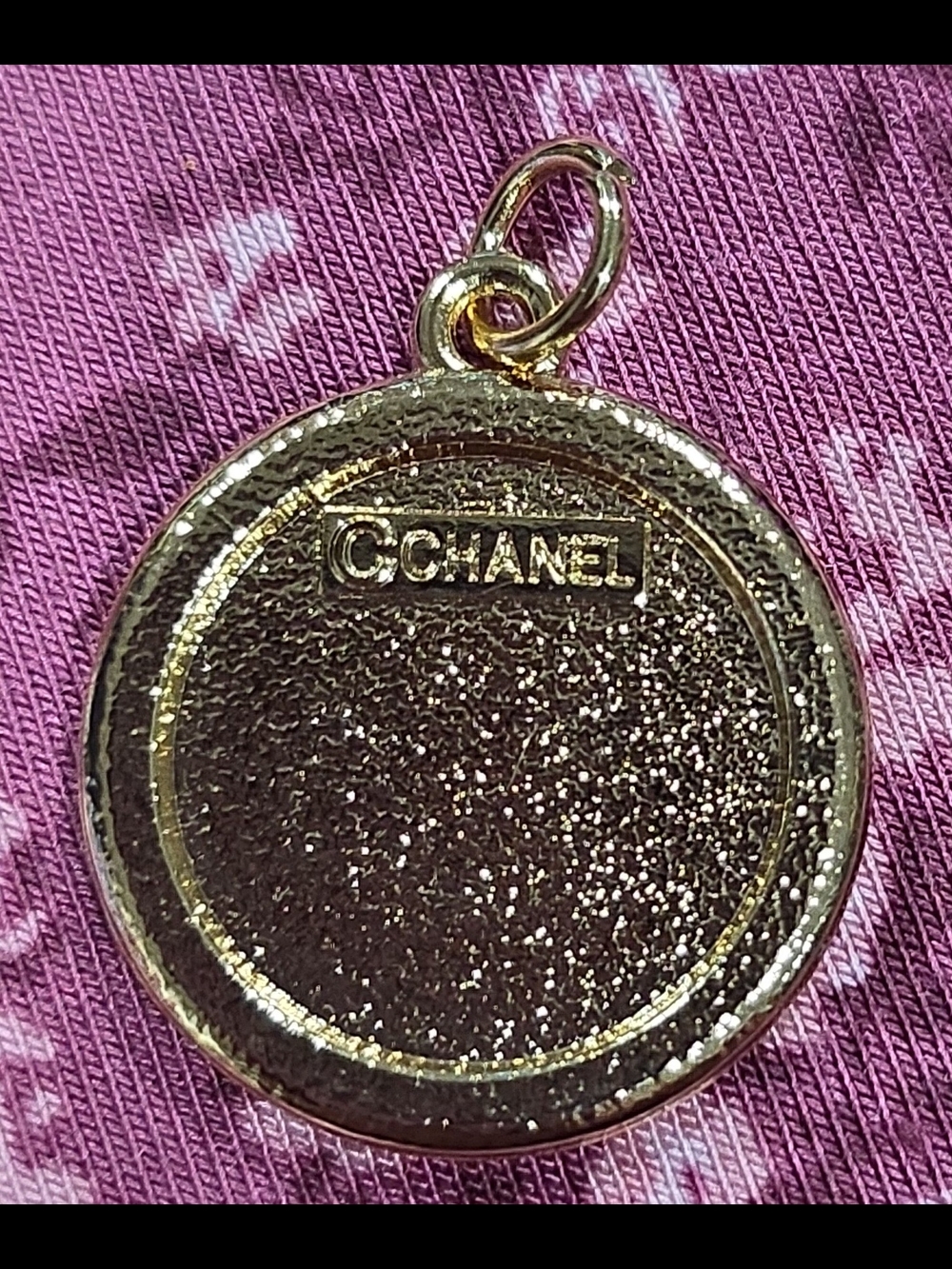 NWOT CHANEL Gold-Tone White Enamel CC Crystal Halo Pendant - Picture 3 of 5